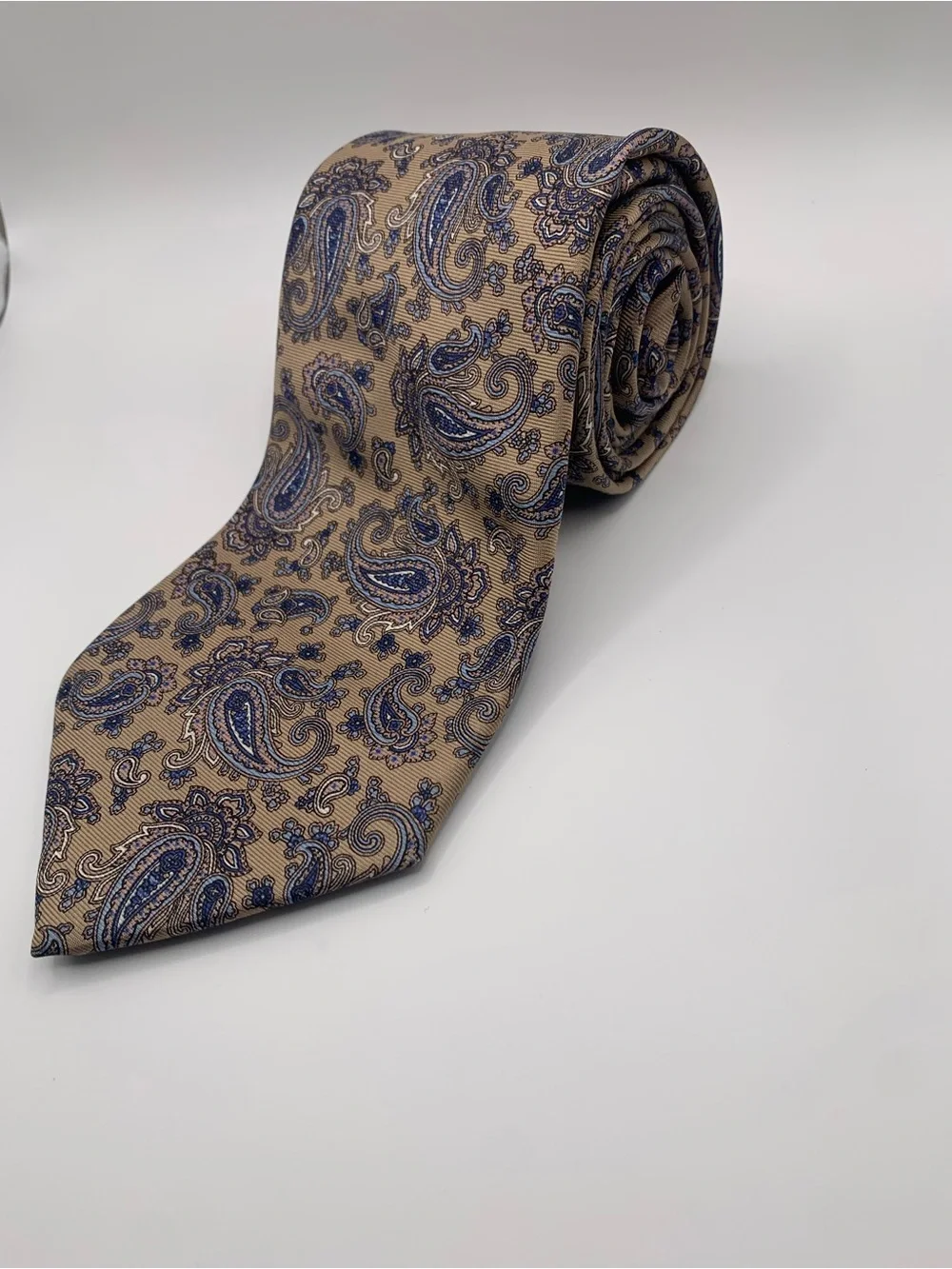 Classic Beige Paisley Men's Tie - Blue Paisley Pattern